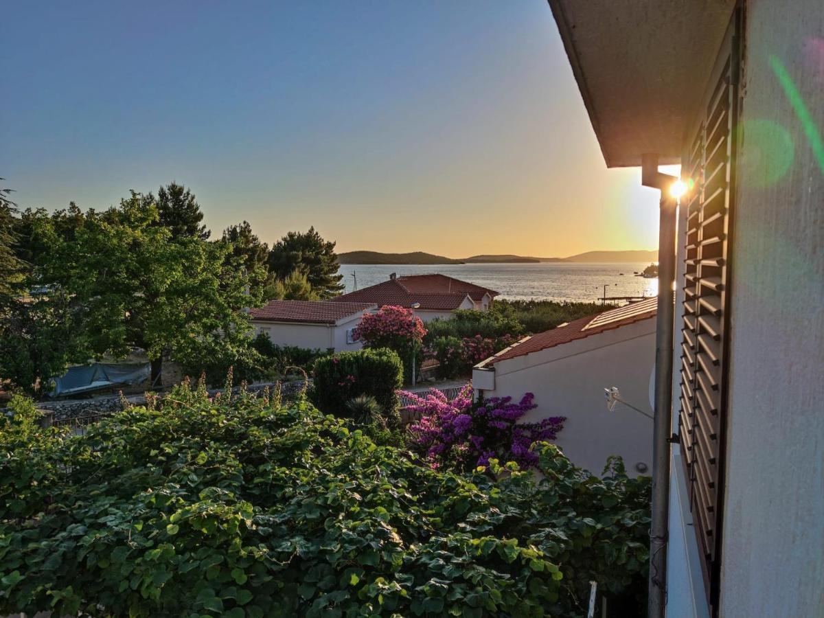 Fun&Sun Apartment Zaboric Exterior photo